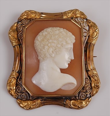 Lot 1191 - A yellow metal carved shell cameo brooch, of...