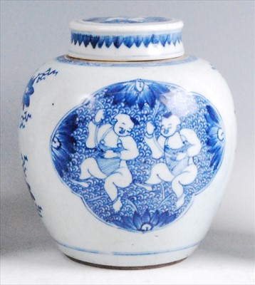 Lot 1331 - A Chinese export blue and white ginger jar and...