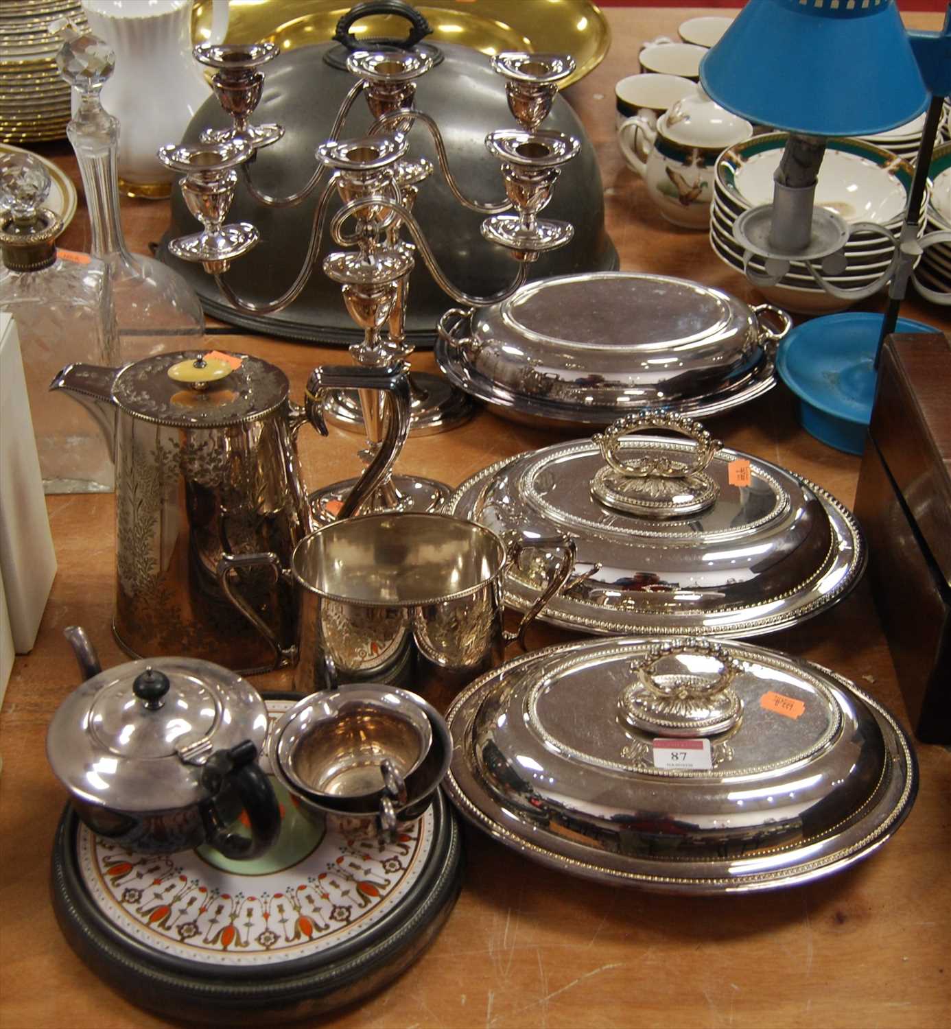 Lot 87 - A collection of miscellaneous silver plated...