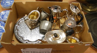 Lot 113 - A box of miscellaneous metalware to include...