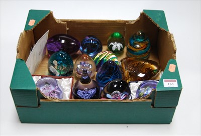 Lot 162 - A box of assorted modern glass paperweights,...
