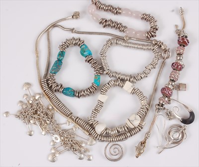 Lot 353 - Assorted contemporary costume jewellery to...
