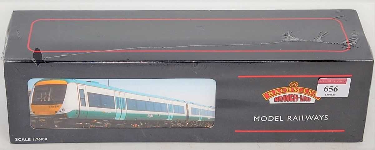 Lot 656 - Bachmann 32-453 class 170/2 Turbostar 2 car