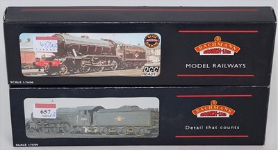 Lot 657 - A Bachmann 31-562 BR lined black factory...