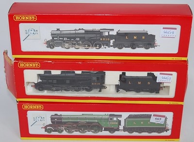 Lot 665 - A Hornby R2103 LNER lined green class A3...