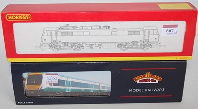 Lot 667 - A Hornby R2160 class 86 electric locomotive...