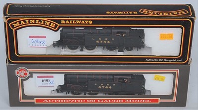 Lot 690 - One Dapol and one Mainline LNER black 0-6-2...