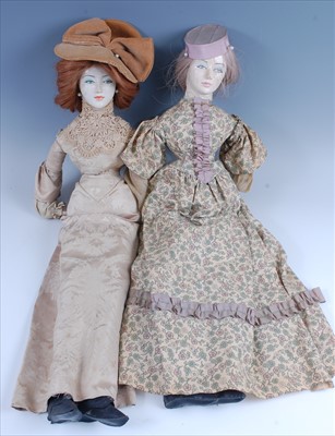 Lot 2333 - A 19th century Continental doll