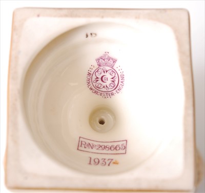 Lot 1074 - A pair of Royal Worcester porcelain pedestal...