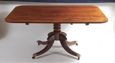 Lot 1483 - A Regency mahogany pedestal breakfast table,...