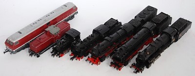 Lot 699 - 5 steam and 2 diesel locomotives of H0...