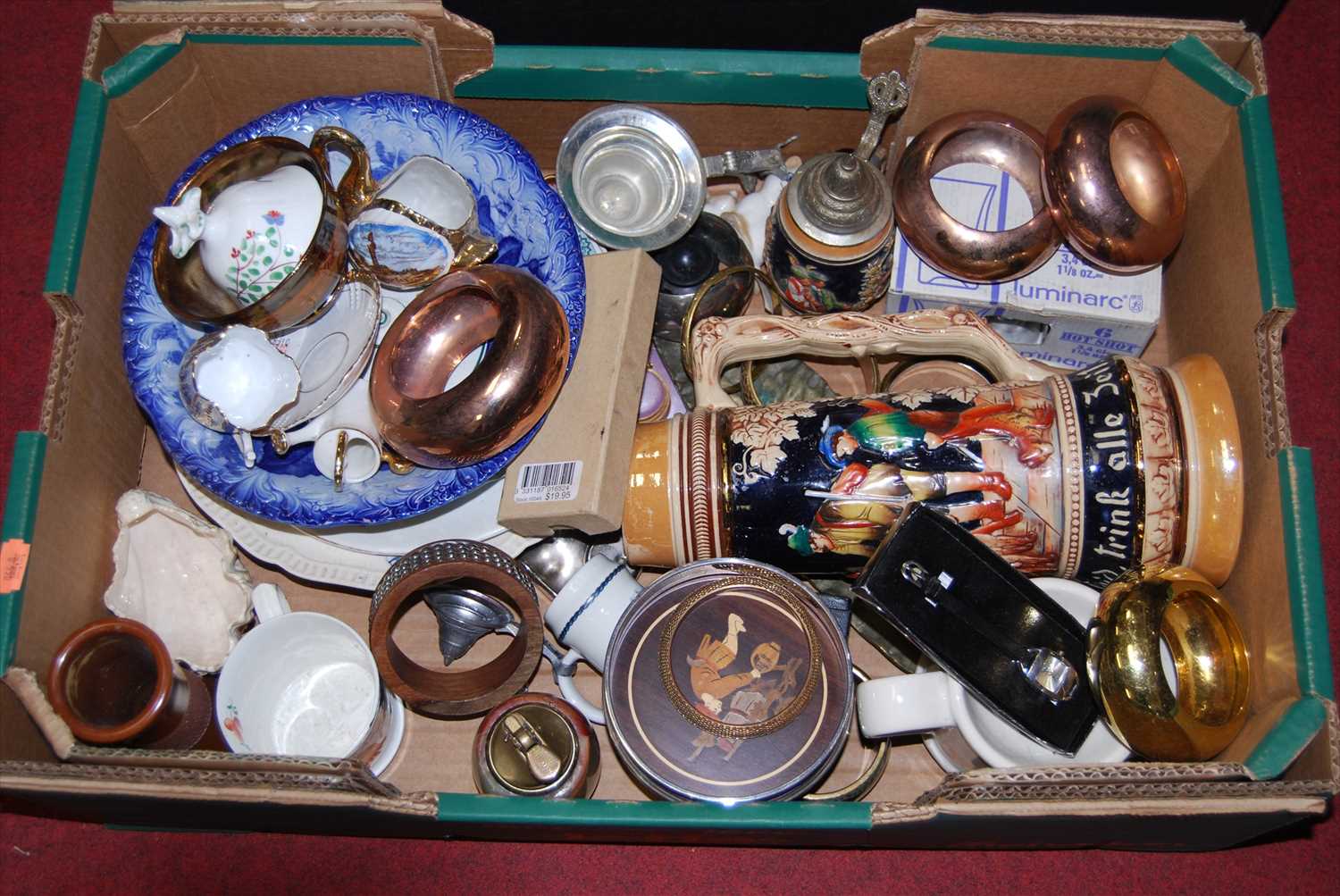 Lot 55 - A box of miscellaneous items, to include...