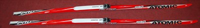 Lot 1093 - Three pairs of various modern skis