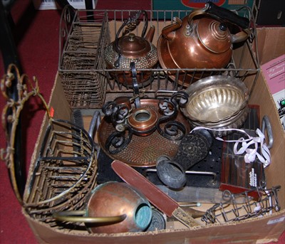 Lot 139 - A box of miscellaneous metalware, to include...
