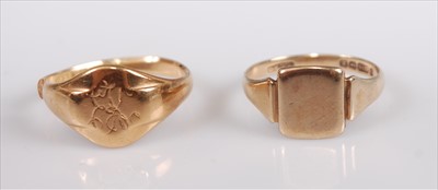 Lot 380 - An 18ct gold signet ring (cut) 3.2g, together...