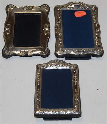 Lot 254 - An Edwardian silver and embossed easel...