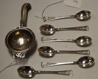 Lot 267 - A set of 6 silver coffee spoons with pierced...