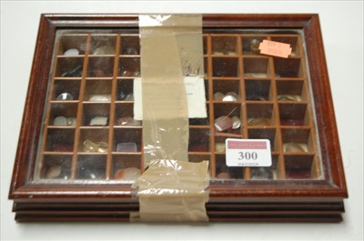 Lot 300 - A collection of assorted polished hardstones,...