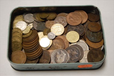 Lot 425 - A box of miscellaneous mainly English coinage,...