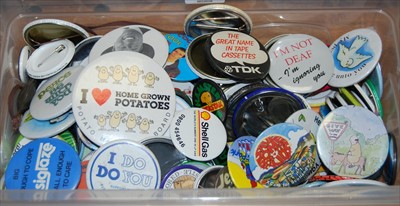 Lot 523 - One box of mixed collectable badges to include...