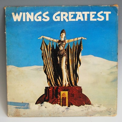 Lot 576 - Wings 'Greatest' vinyl record 1978 black label,...