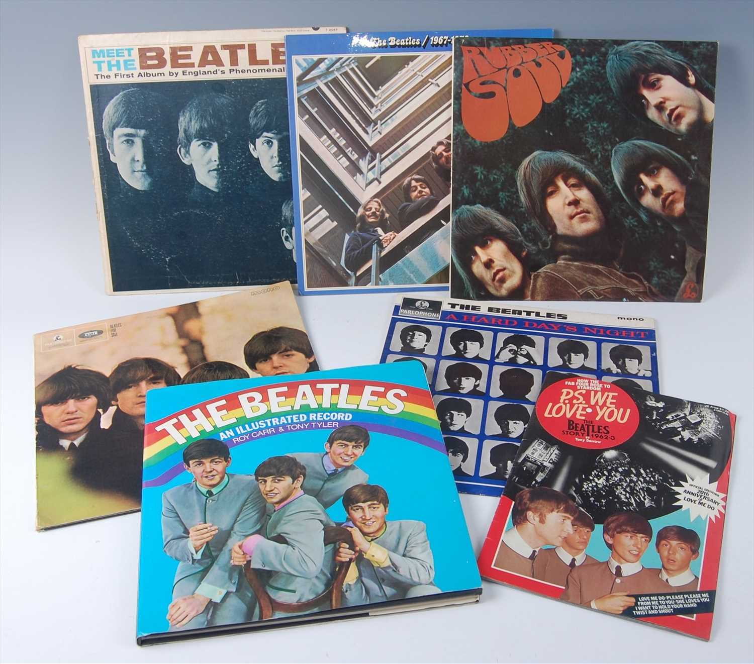 Lot 577 - Five Beatles vinyl records, Meet the Beatles,...