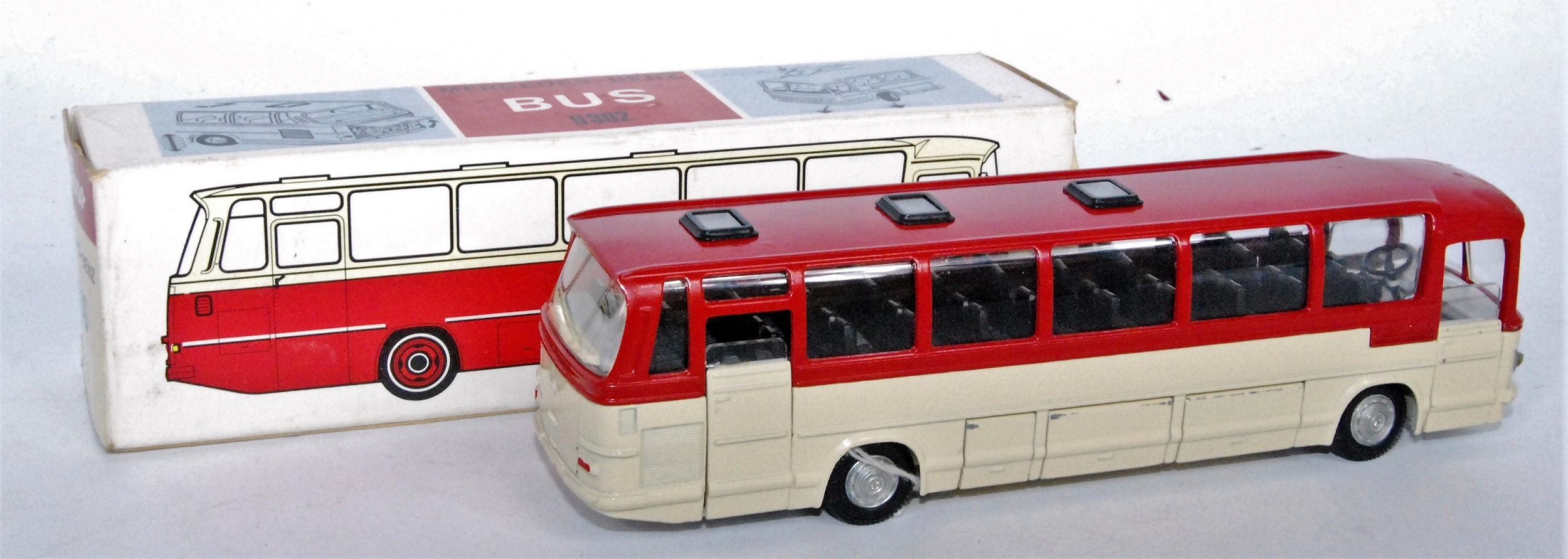 TEKNO MERCEDES BENZ BUS 0302 - 950 - EXCELLENT in Original