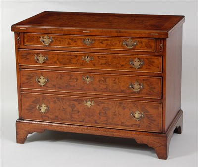 Lot 1486 - A figured walnut and crossbanded bachelors...