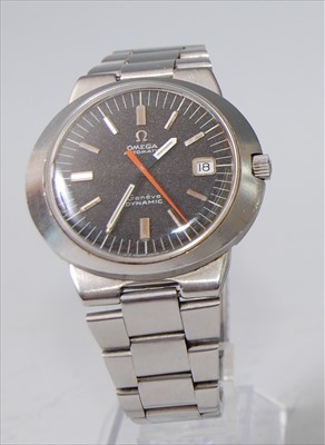 Lot 1254 - A gent's steel Omega Dynamic automatic...