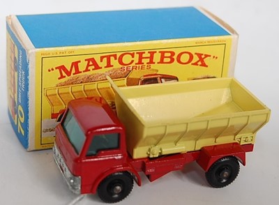 Lot 2327 - A Matchbox Regular Wheels No. 70B Ford grit...