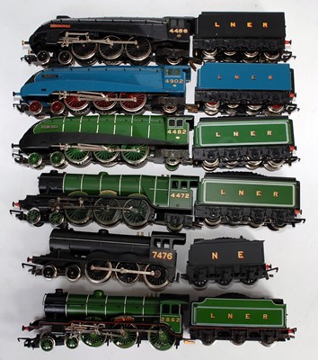 Lot 961 - 6 LNER engines and tenders, black 'Herring...