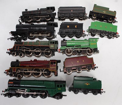 Lot 962 - Six mixed makers 00 gauge locomotives, mixed...