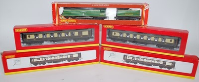 Lot 978 - A Hornby R374 malachite green Bulleid...