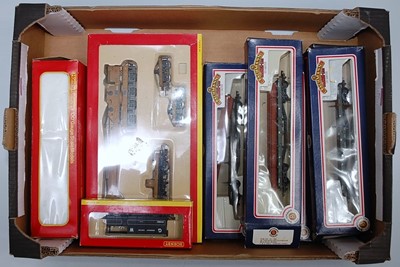 Lot 956 - Large tray containing Hornby R6204 75-ton...