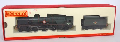 Lot 736 - Hornby rebuilt Merchant Navy class engine and...