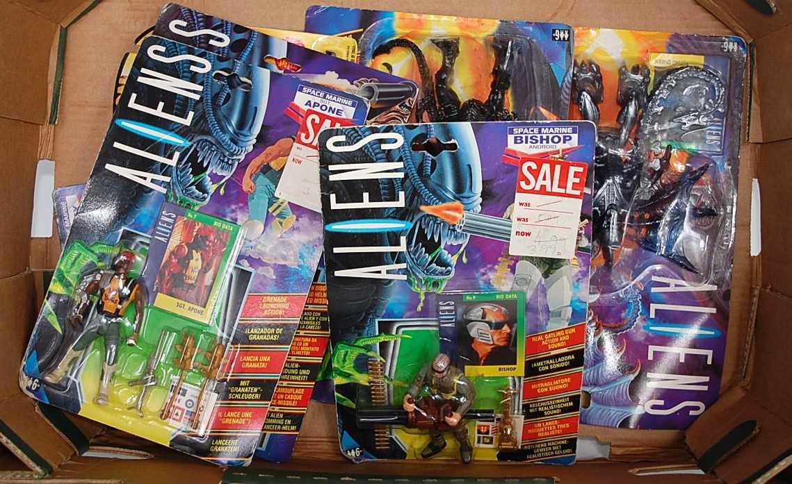 Lot 3178 - A collection of Aliens by Kenner 1992 release...