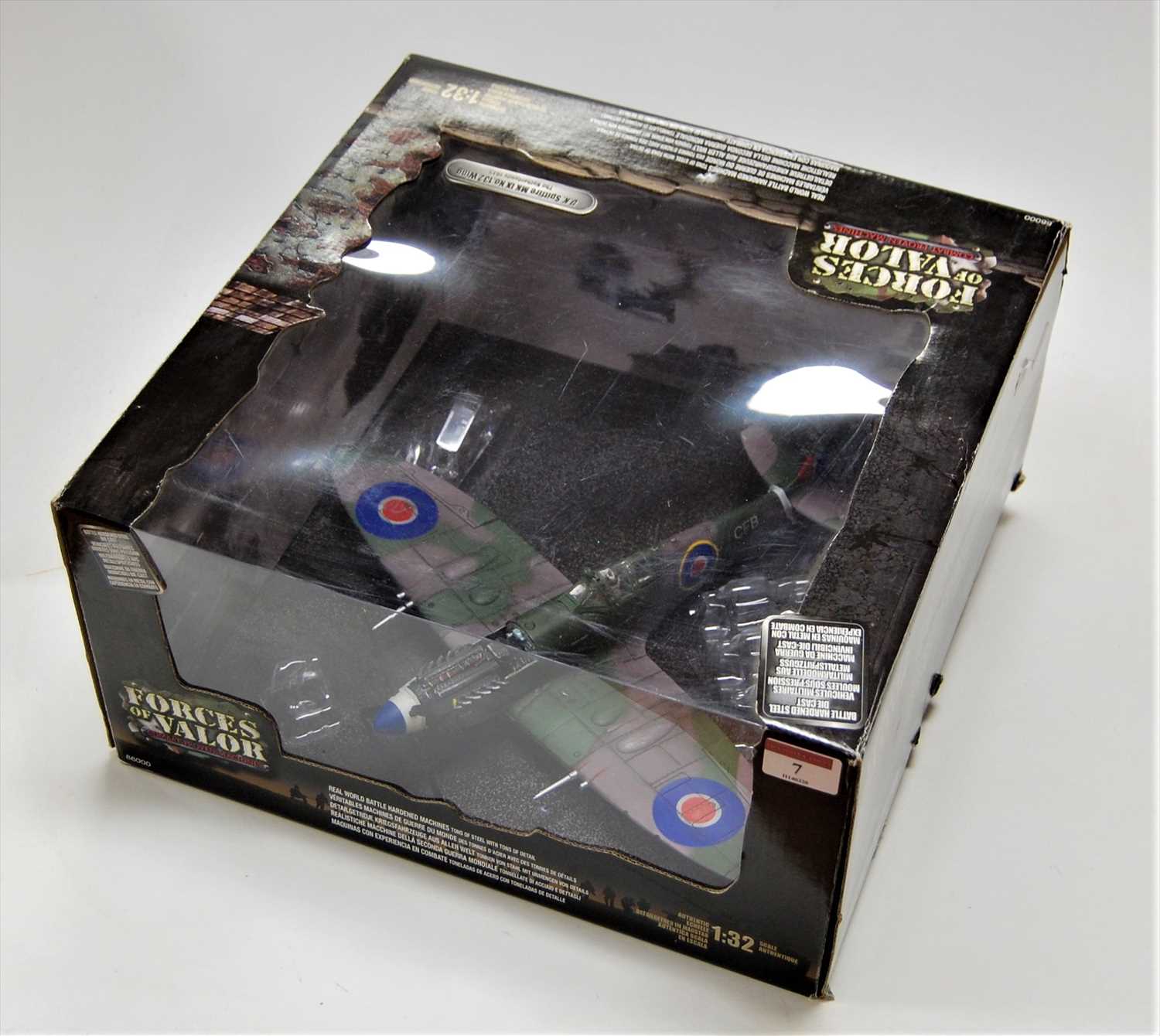 Lot 7 - A boxed Forces Valour 1.32 scale model of a UK...