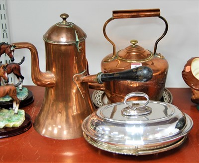 Lot 47 - A small collection of miscellaneous metalware...