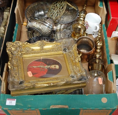 Lot 61 - A box of miscellaneous items to include...