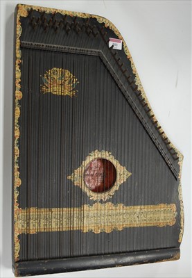 Lot 101 - An early 20th century German zither bearing a...
