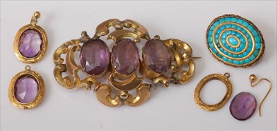 Lot 375 - A Victorian pinchbeck and amethyst set brooch,...