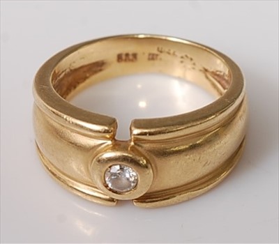 Lot 397 - A 15ct gold diamond solitaire ring, the...