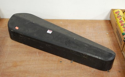 Lot 138 - An early 20th century violin carry case with...