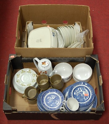 Lot 146 - Two boxes of miscellaneous china to include...
