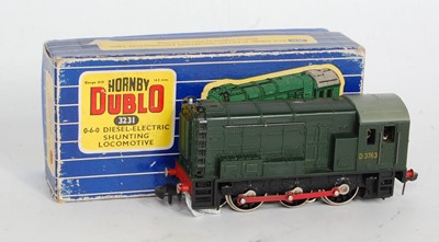 Lot 992 - 3231 Hornby Dublo 3-rail diesel electric...