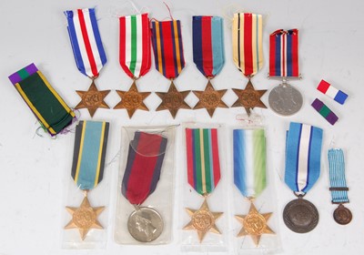 Lot 125 - A collection of medals to include