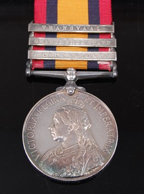 Lot 123 - A Queen's South Africa medal