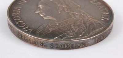 Lot 123 - A Queen's South Africa medal