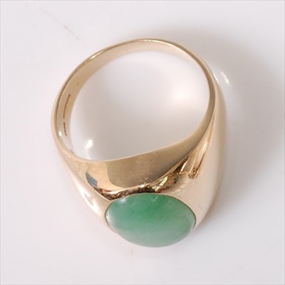 Lot 2203 - A 9ct yellow gold jadeite oval signet ring,...