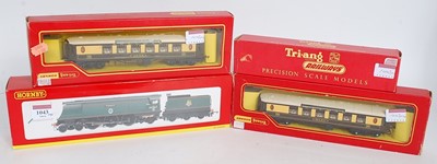 Lot 1043 - A Hornby R2221 BR green Battle of Britain...